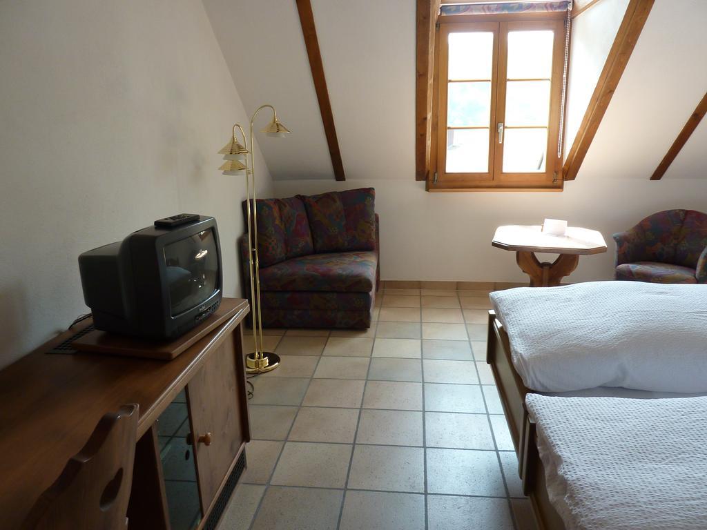 Gasthof Loewen Wisen Exteriör bild